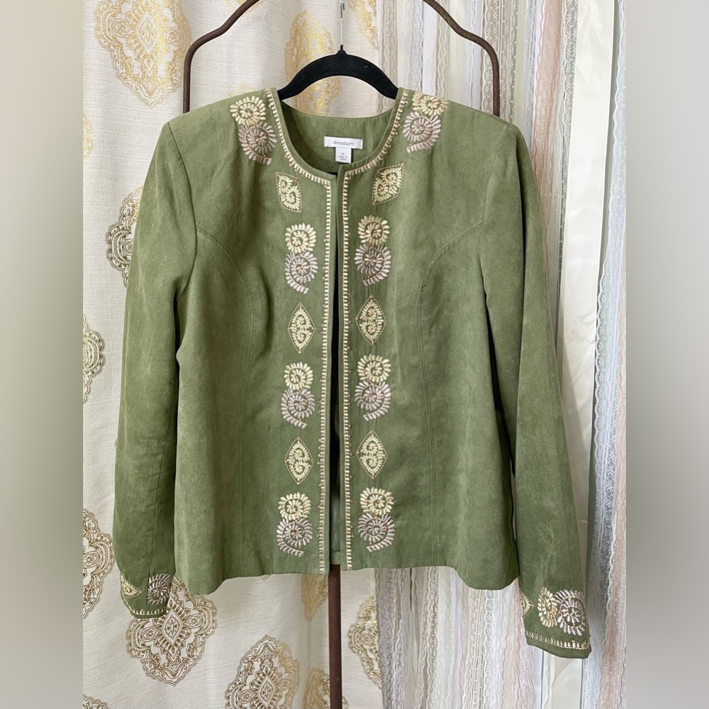 Vintage Dressbarn Sage Green Embroidered Blazer